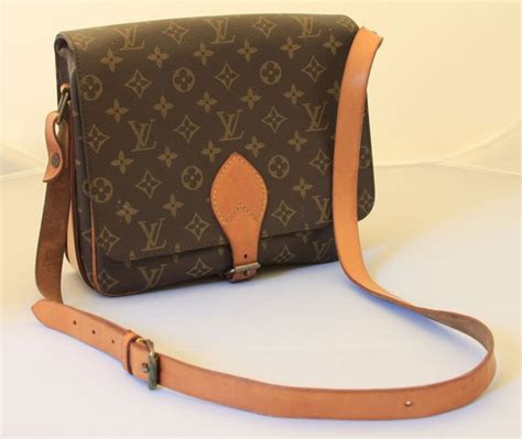 postina louis vuitton uomo|louis vuitton handbags.